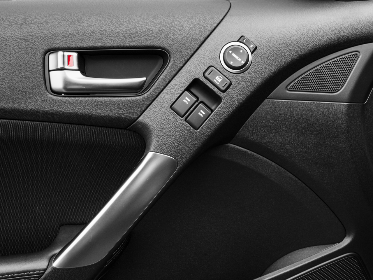 2016 Hyundai GENESIS COUPE 3.8L Base