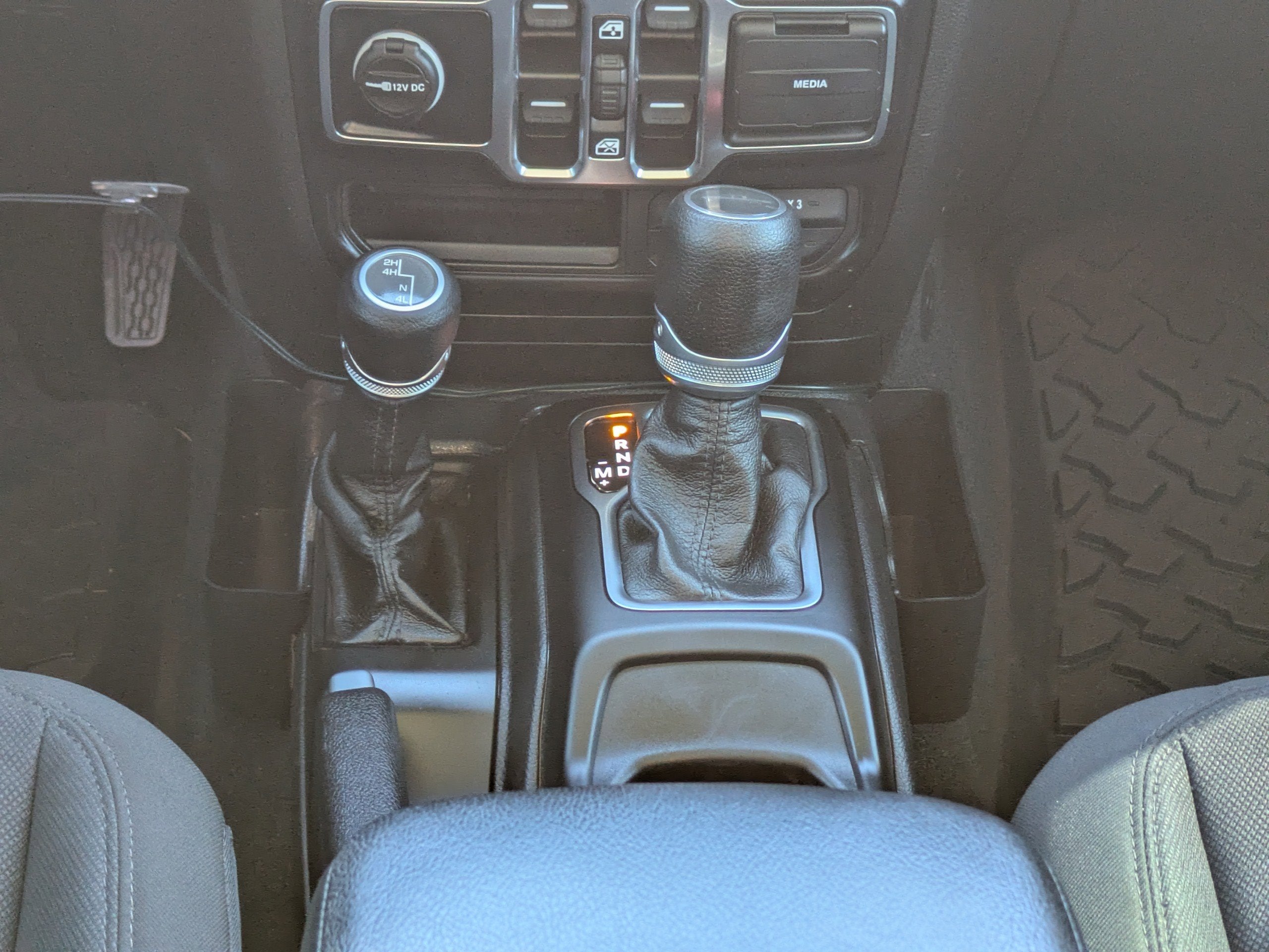 2022 Jeep Gladiator Sport S