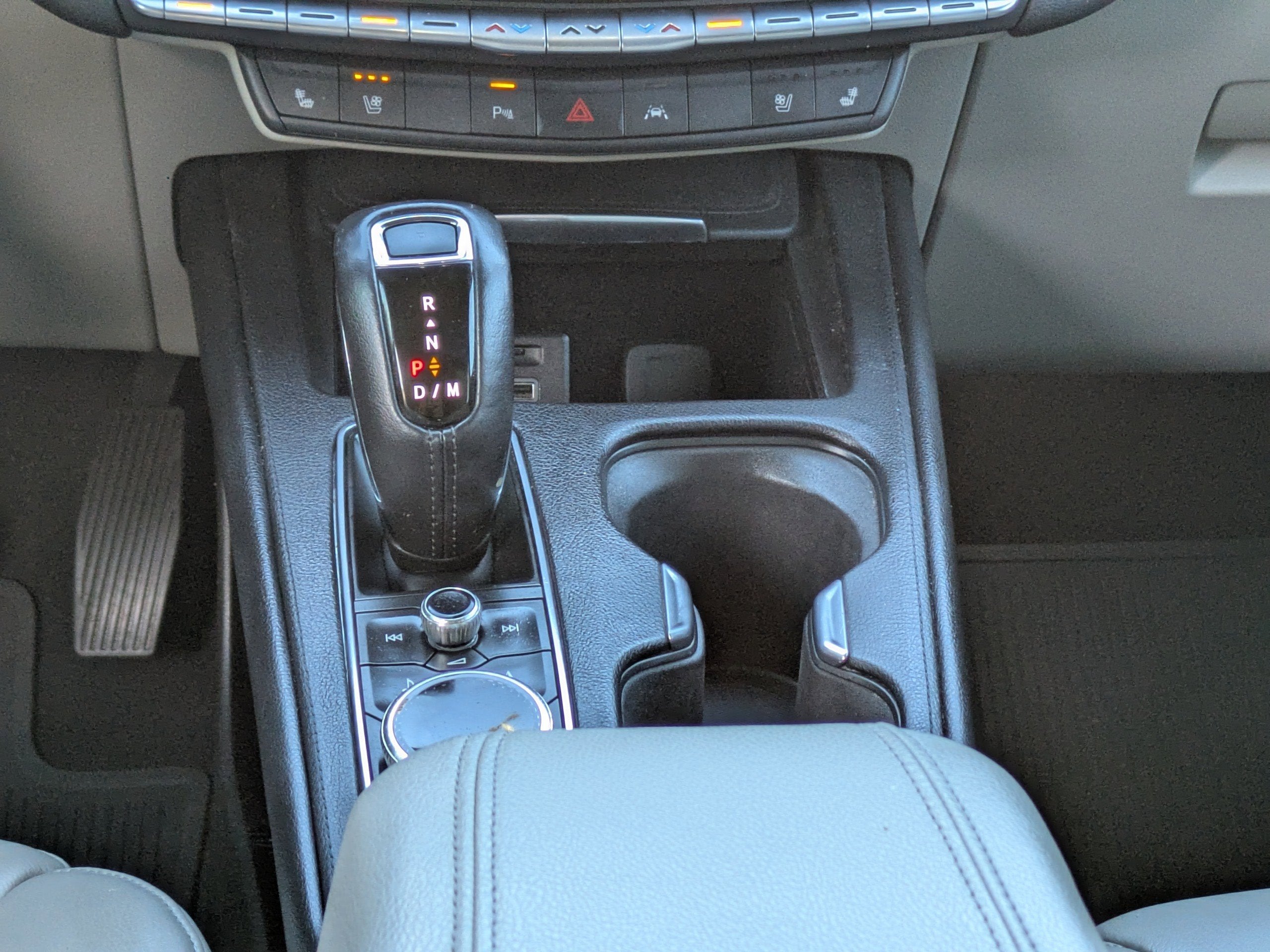 2019 Cadillac XT4 FWD Premium Luxury