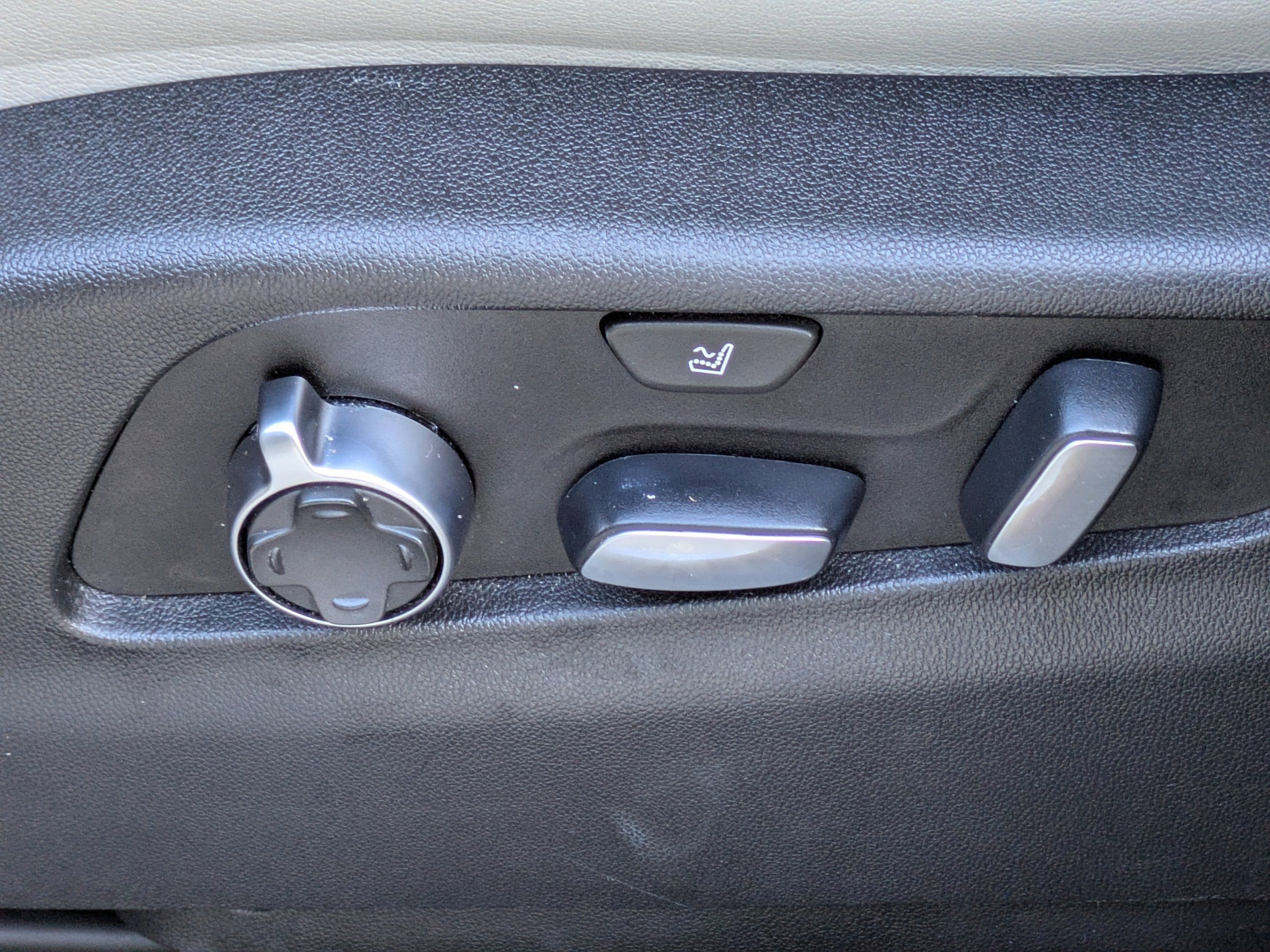 2019 Cadillac XT4 FWD Premium Luxury