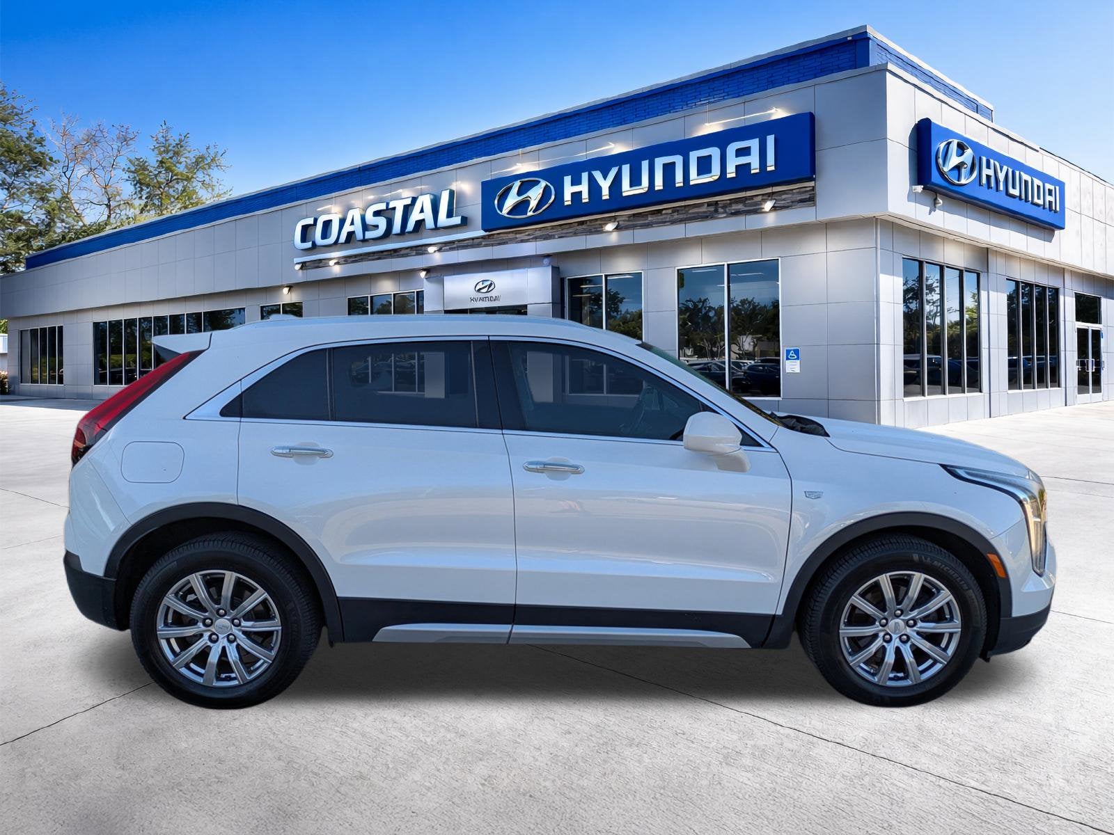 2019 Cadillac XT4 FWD Premium Luxury