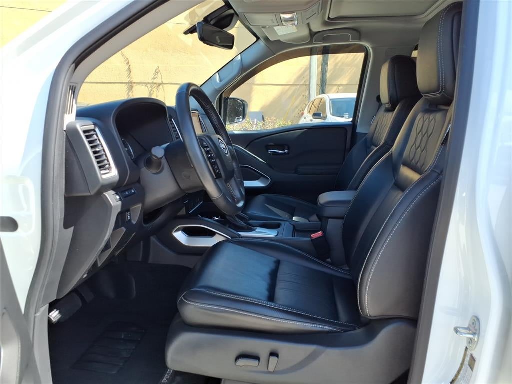 2024 Nissan Frontier SL