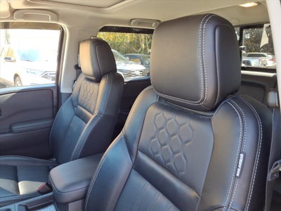 2024 Nissan Frontier SL