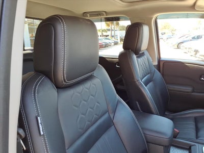 2024 Nissan Frontier SL