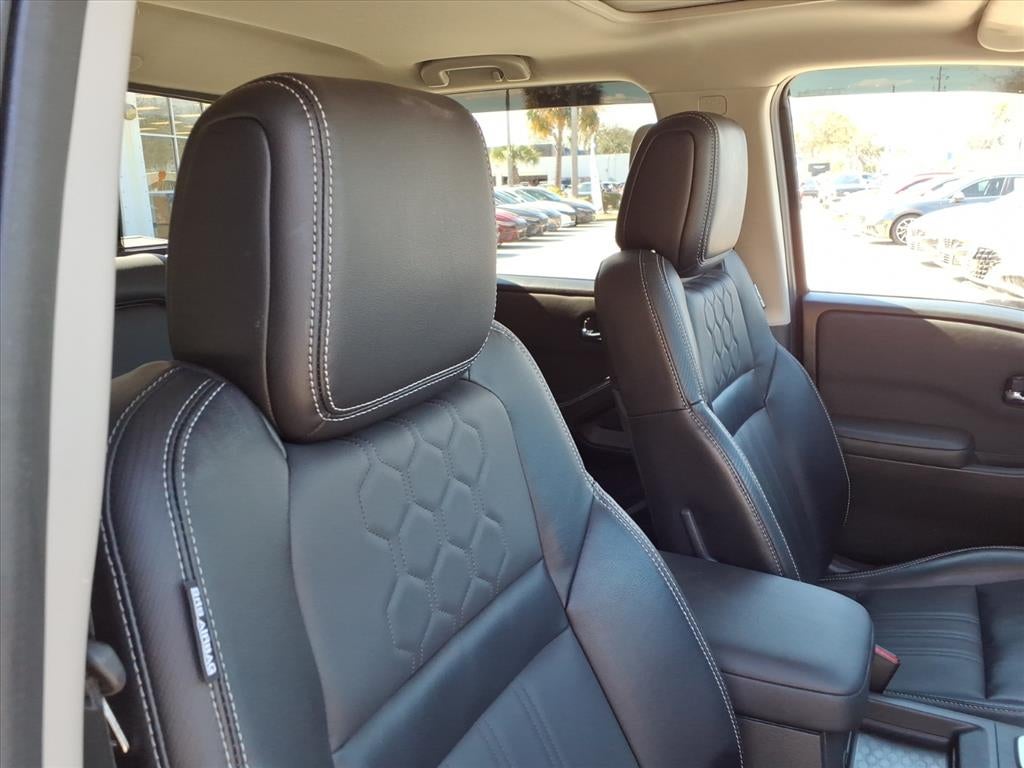 2024 Nissan Frontier SL