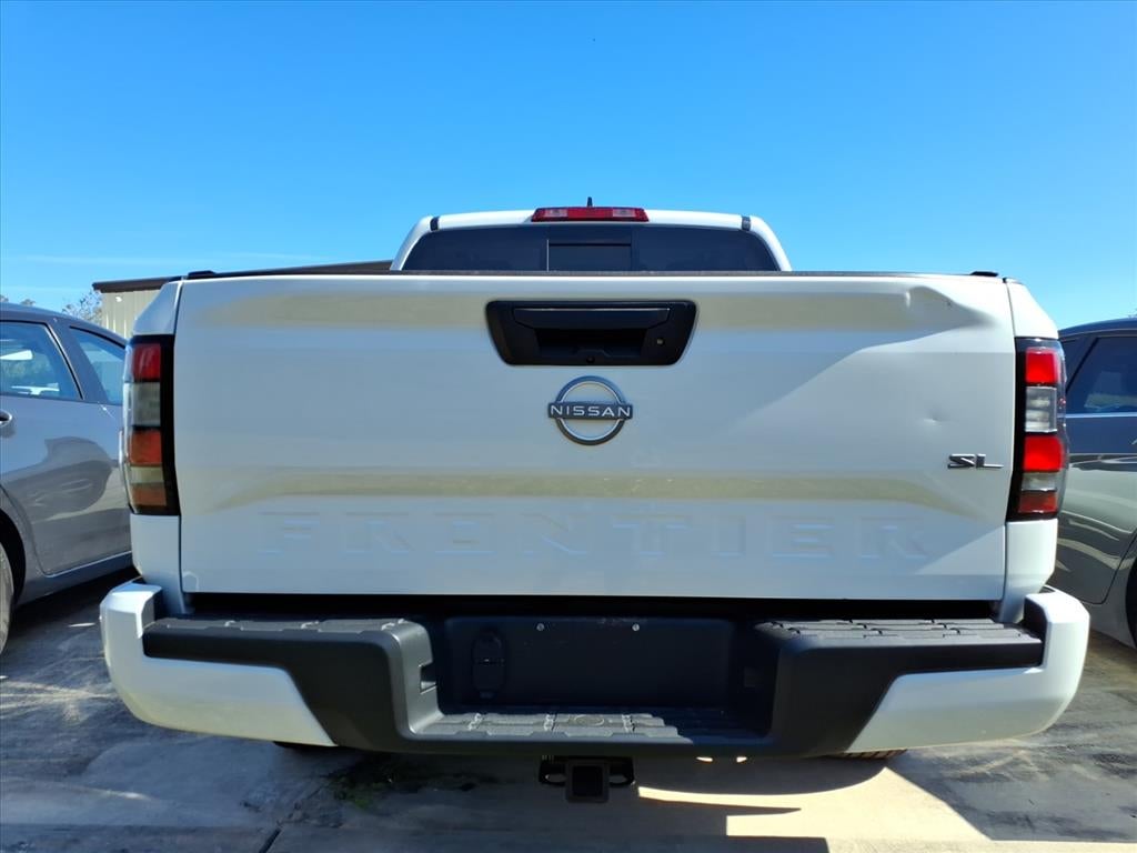 2024 Nissan Frontier SL