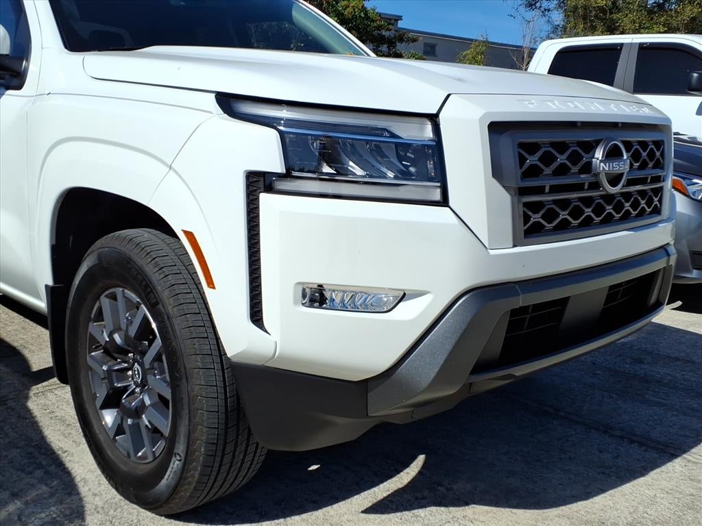 2024 Nissan Frontier SL