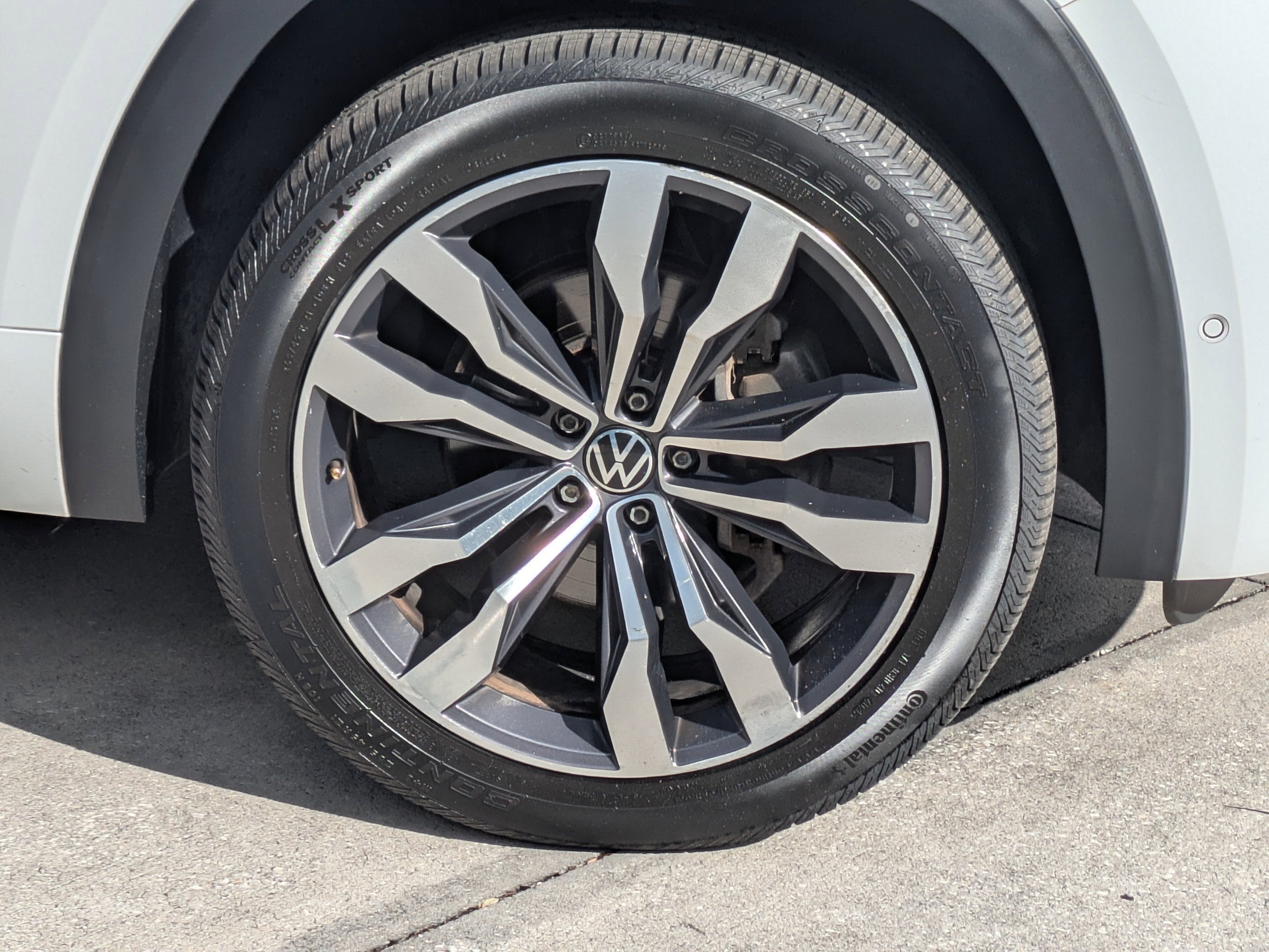 2021 Volkswagen Atlas Cross Sport 3.6L V6 SEL Premium R-Line