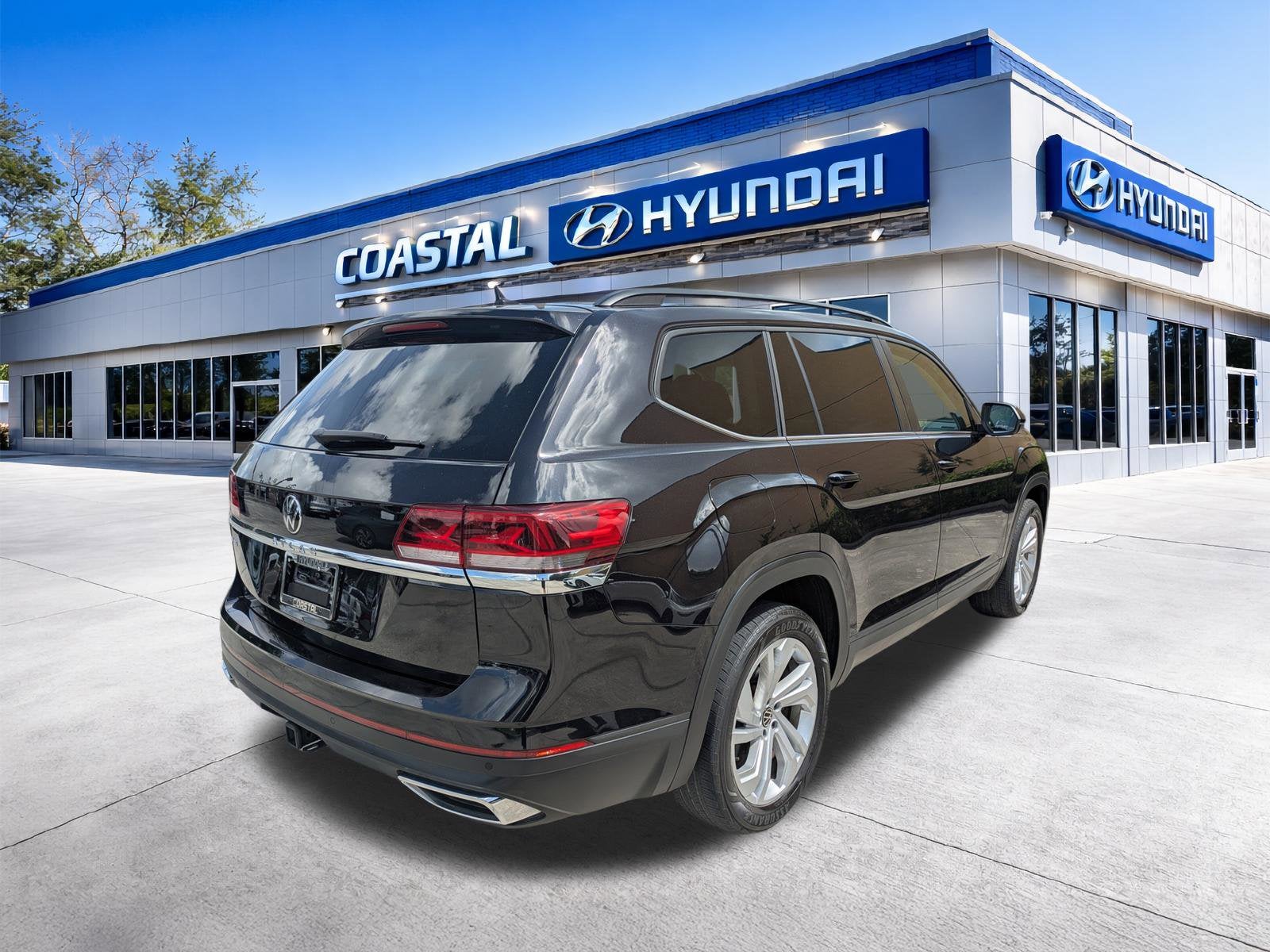 2022 Volkswagen Atlas 3.6L V6 SE w/Technology