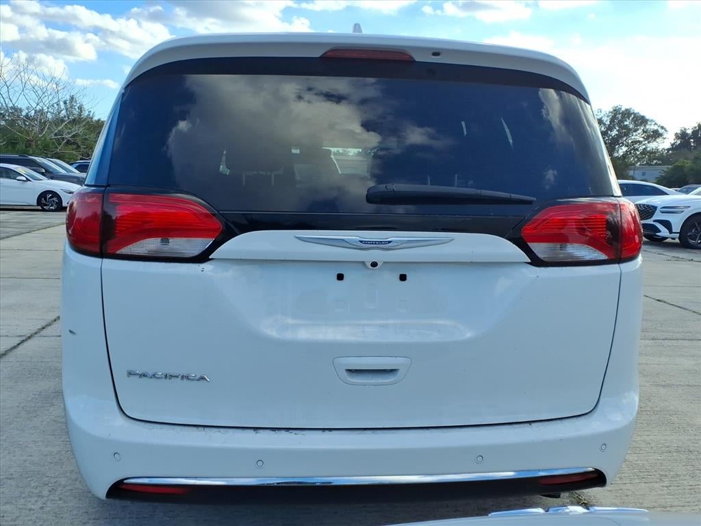 2020 Chrysler Pacifica Touring