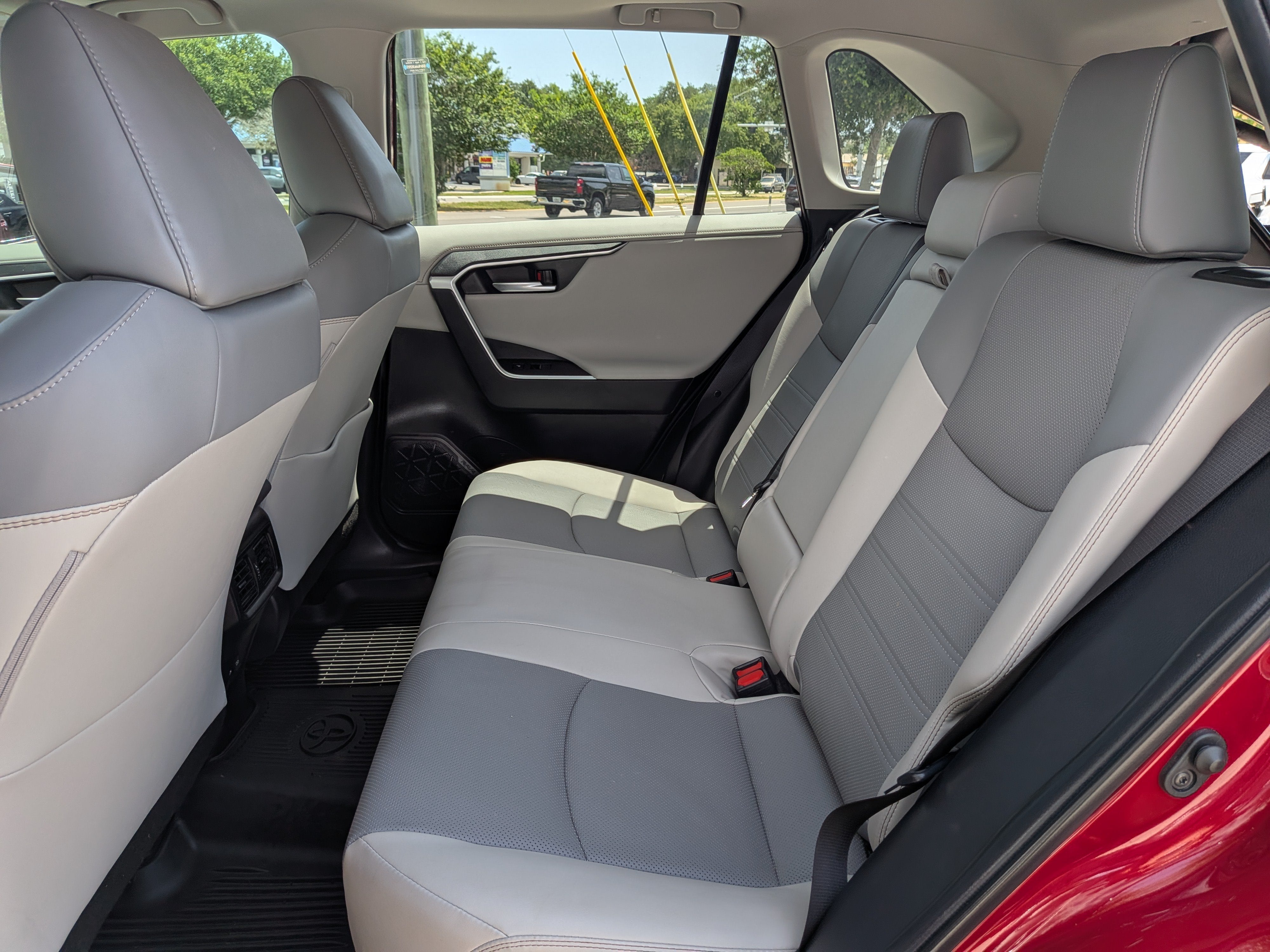 2023 Toyota RAV4 Limited