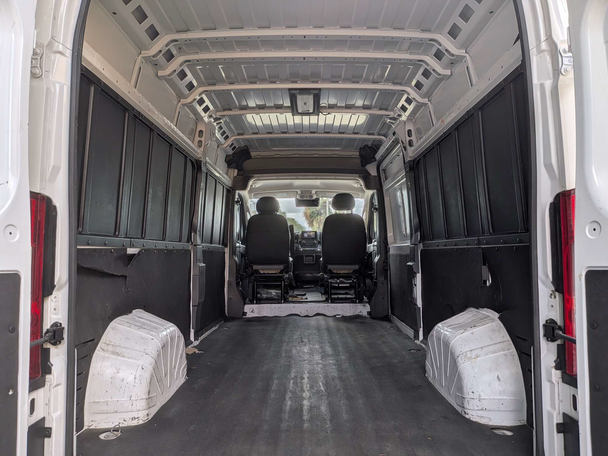 2024 RAM ProMaster Cargo Van Tradesman