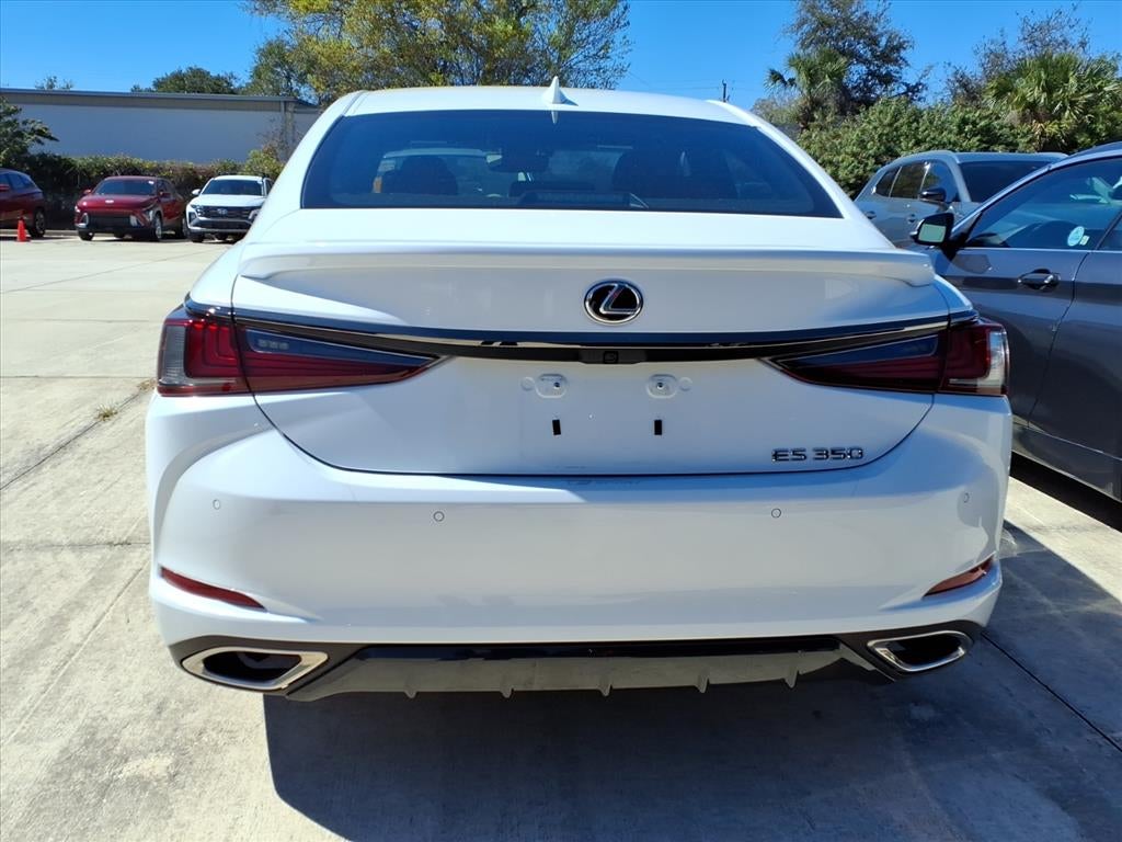 2024 Lexus ES 350 F SPORT Handling