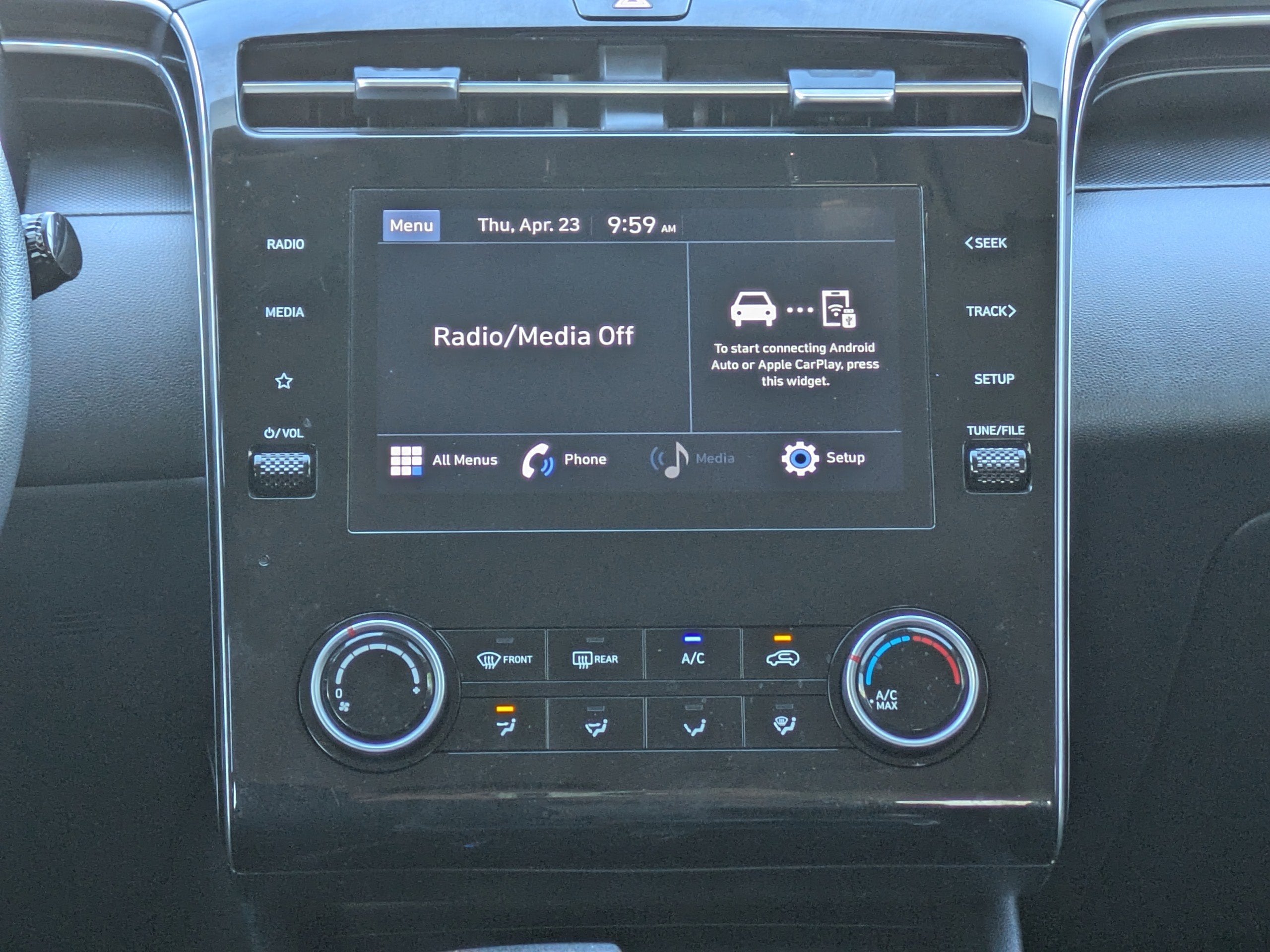 2022 Hyundai TUCSON SE