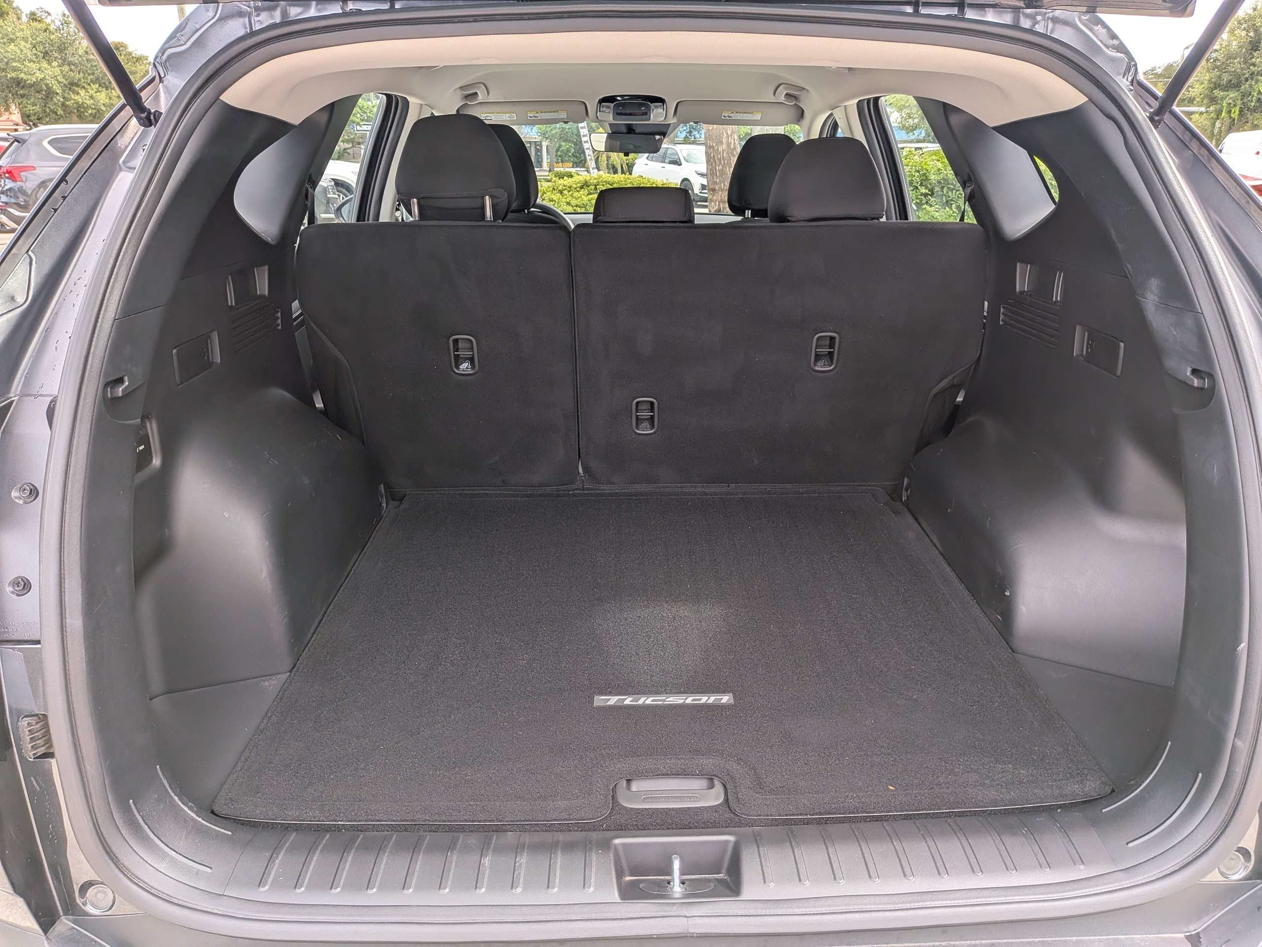 2024 Hyundai TUCSON SE