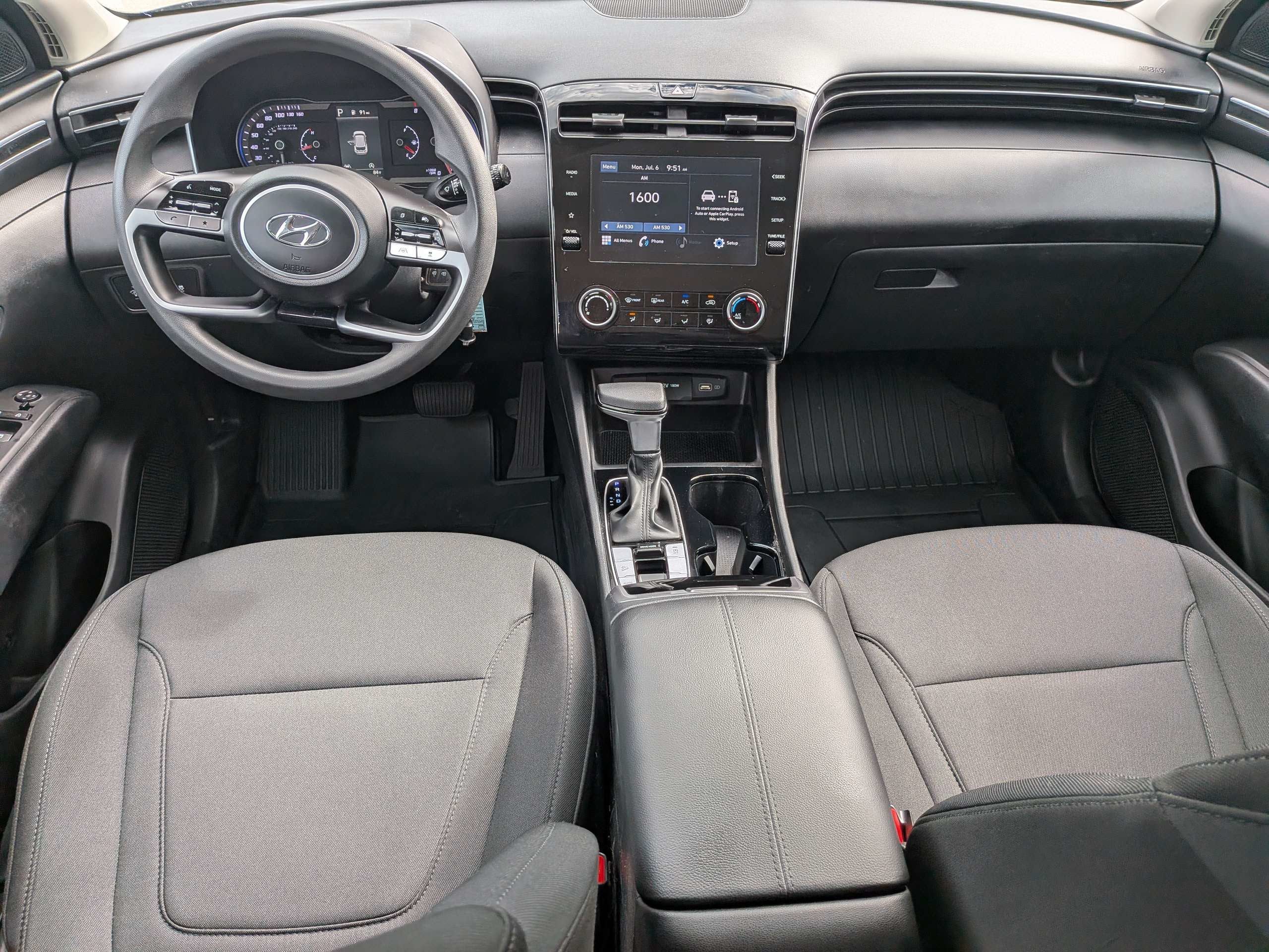 2024 Hyundai TUCSON SE