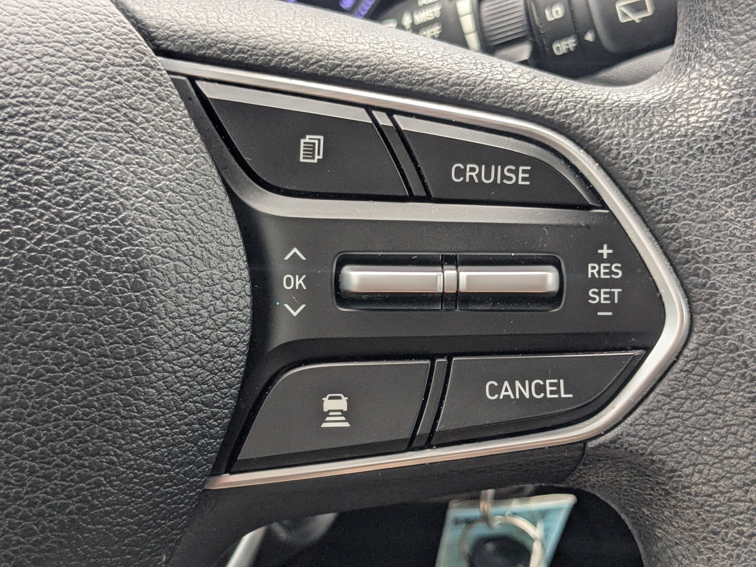 2019 Hyundai SANTA FE SE