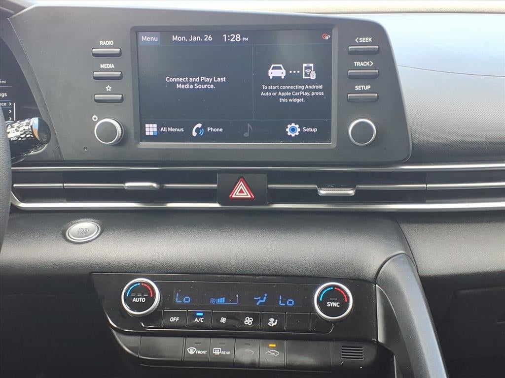 2022 Hyundai ELANTRA SEL