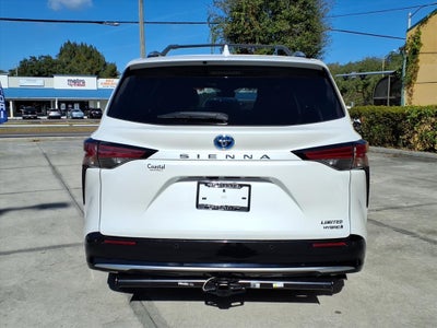 2022 Toyota Sienna Limited 7 Passenger