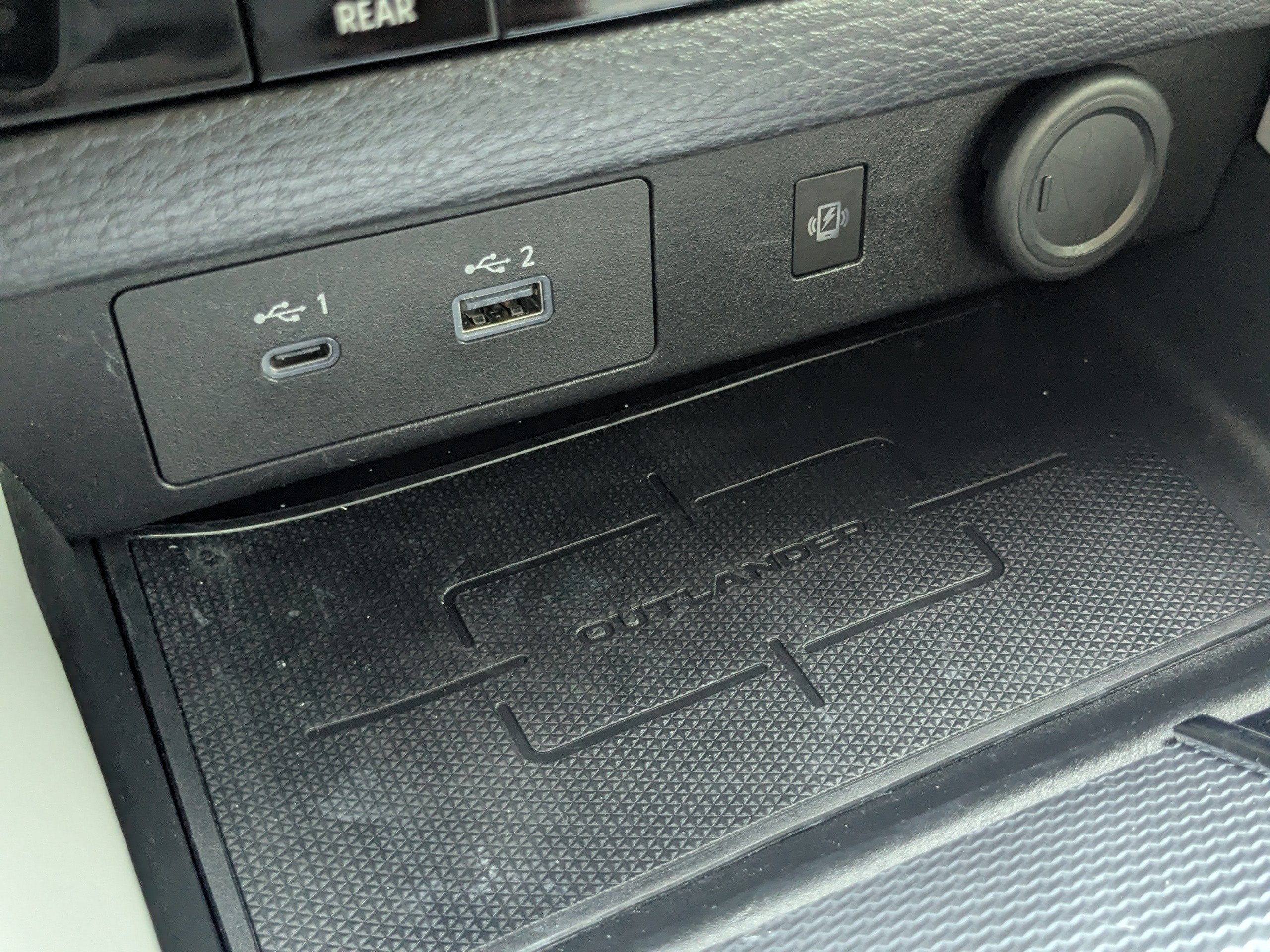 2024 Mitsubishi Outlander SEL