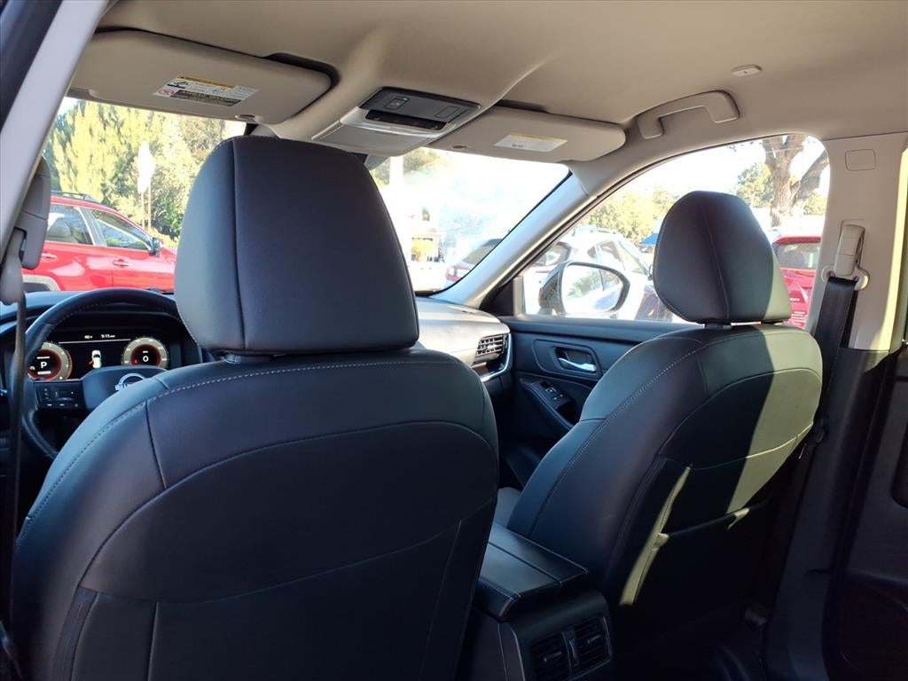 2025 Nissan Rogue SL