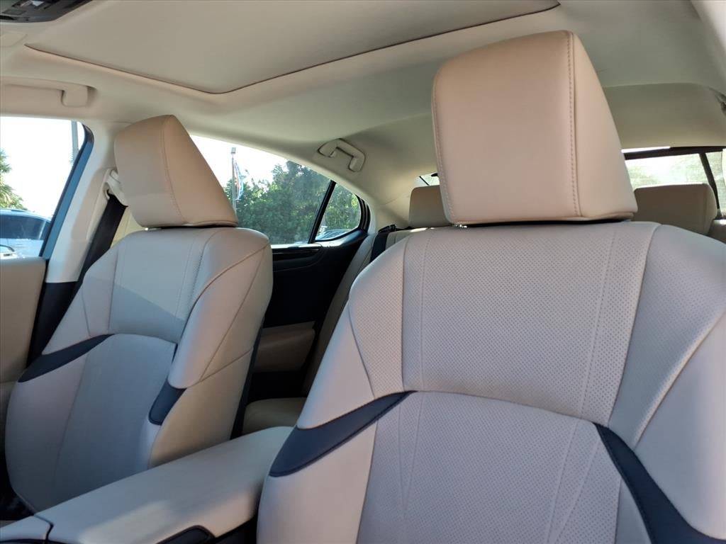 2019 Lexus ES 300h 300h Luxury