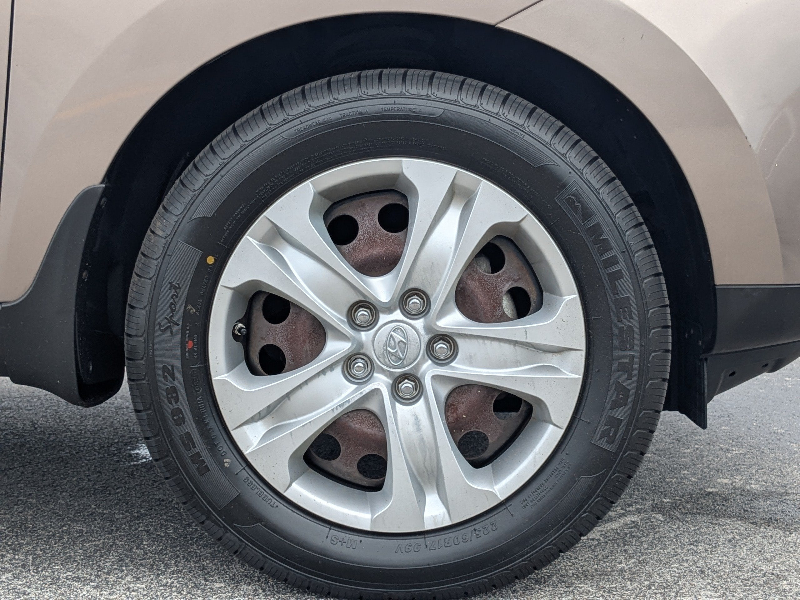 2011 Hyundai TUCSON GL
