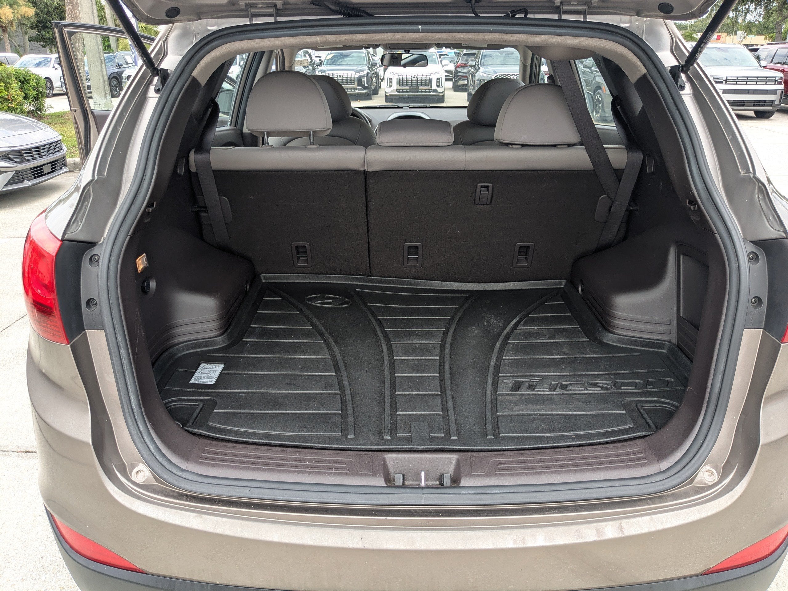 2011 Hyundai TUCSON GL