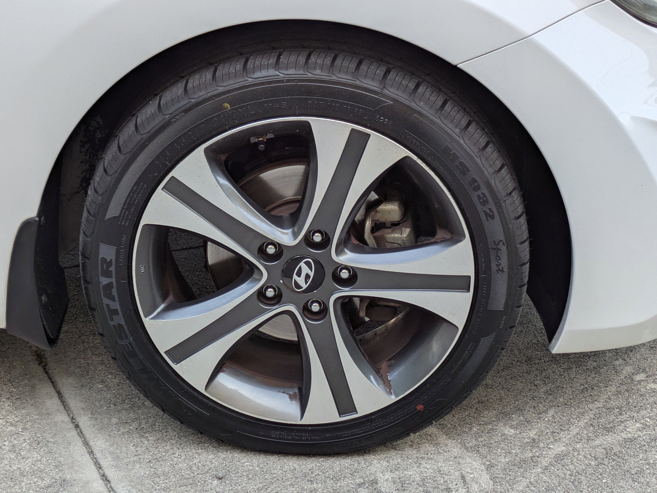 2013 Hyundai ELANTRA COUPE SE