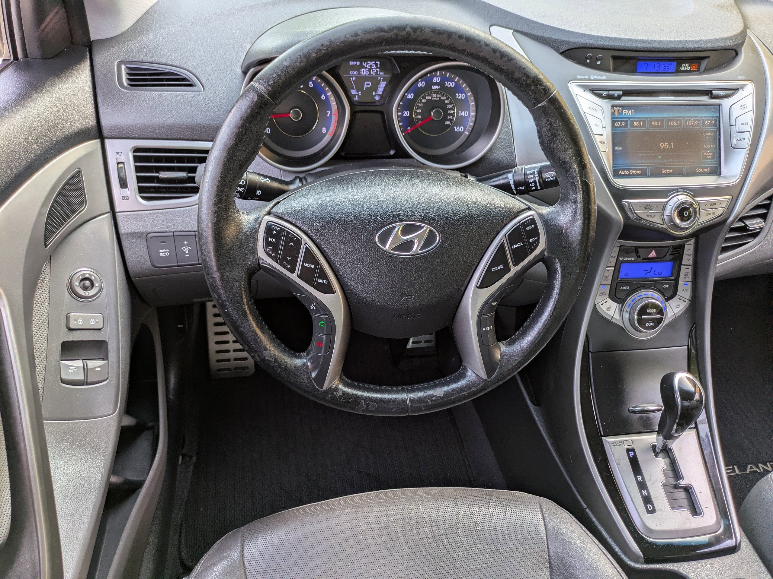 2013 Hyundai ELANTRA COUPE SE