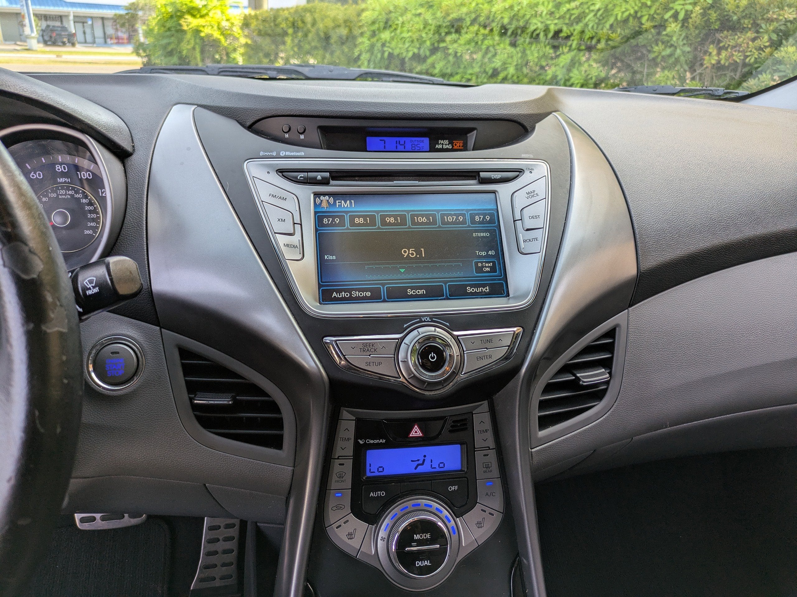 2013 Hyundai ELANTRA COUPE SE