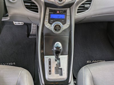 2013 Hyundai ELANTRA COUPE SE