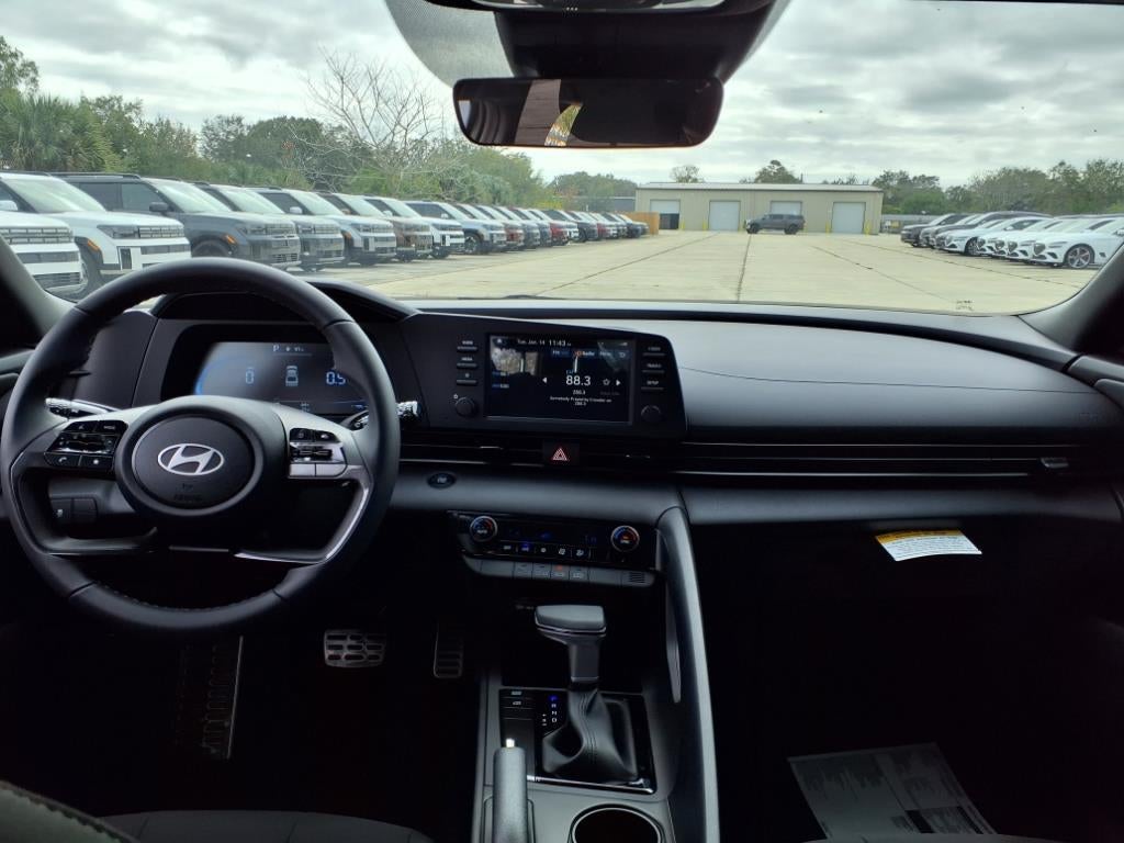 2025 Hyundai ELANTRA SEL Sport