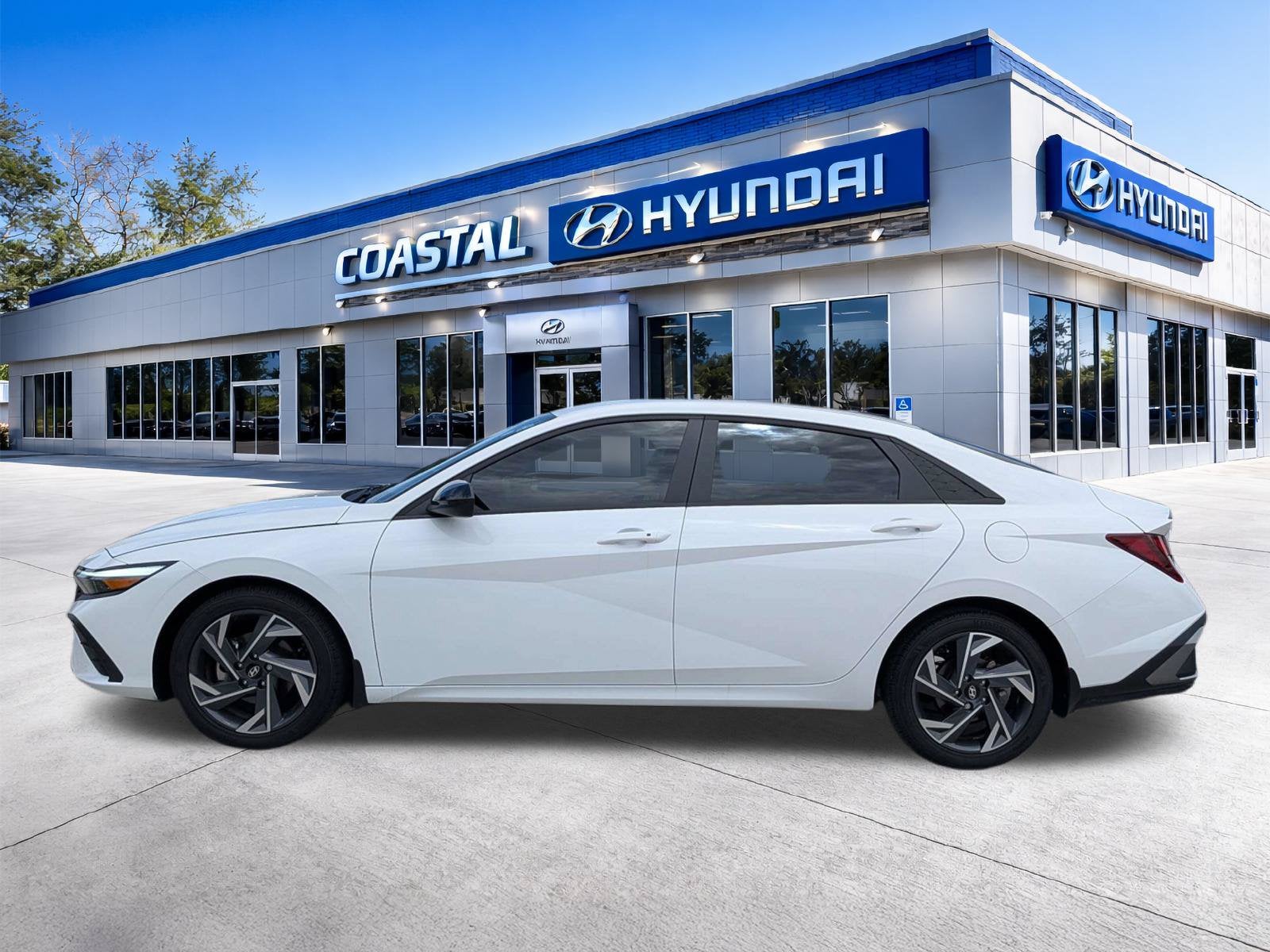 2025 Hyundai ELANTRA SEL Sport