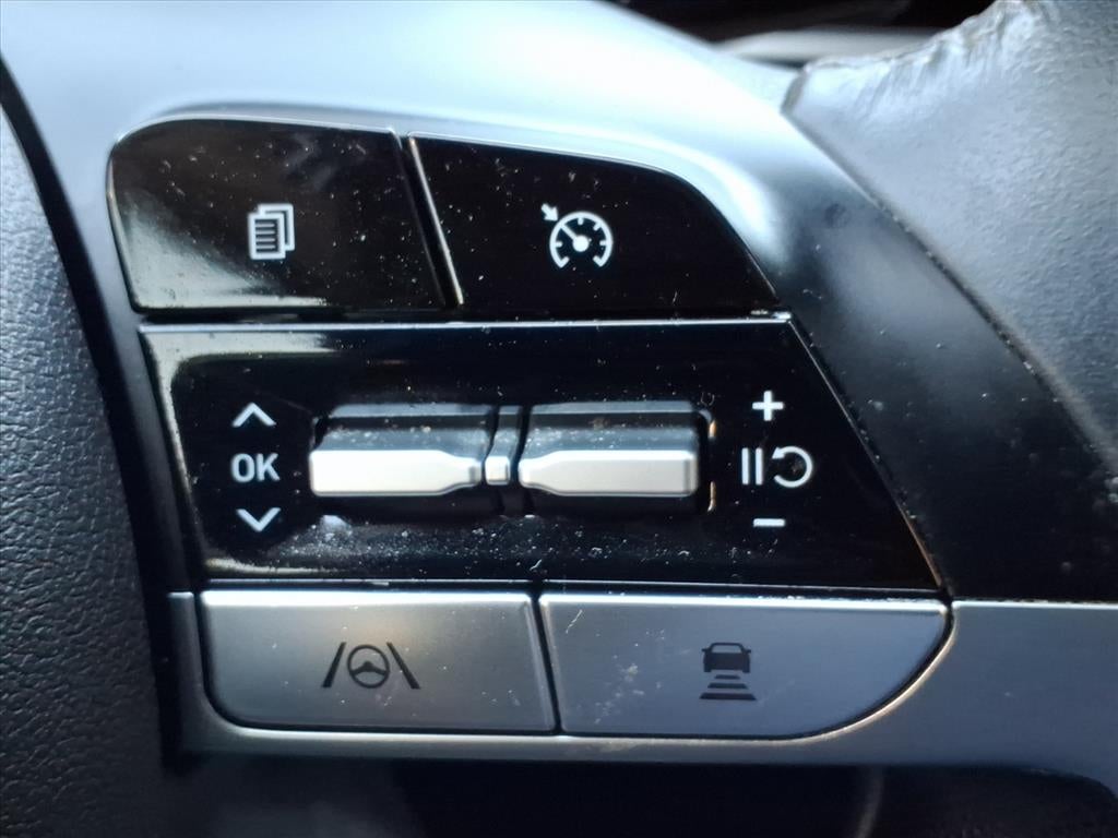 2023 Hyundai ELANTRA Limited CERTIFIED