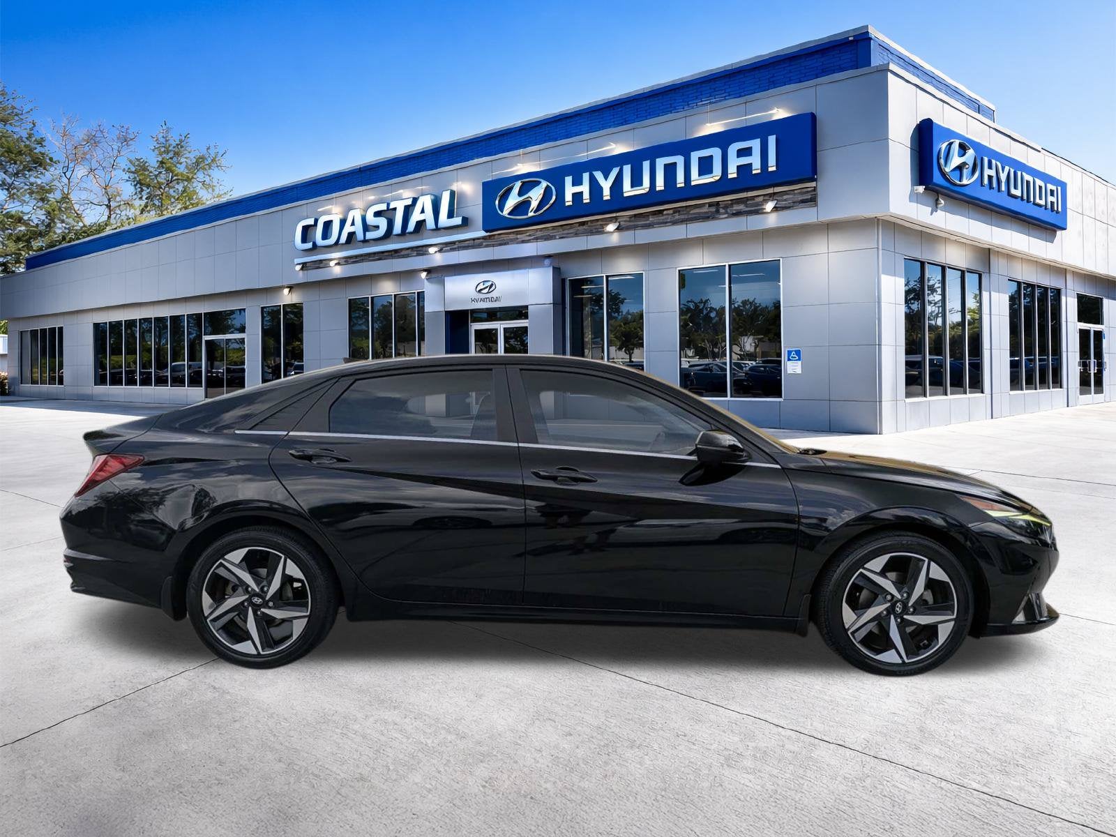 2023 Hyundai ELANTRA Limited