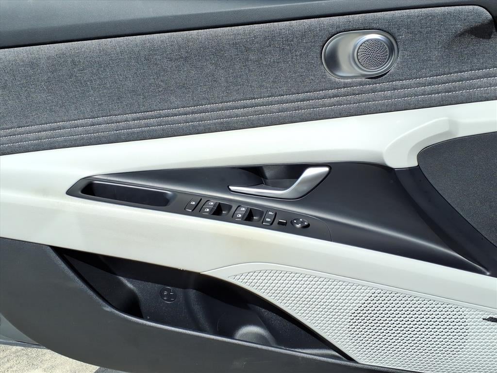 2024 Hyundai ELANTRA Limited CERTIFIED