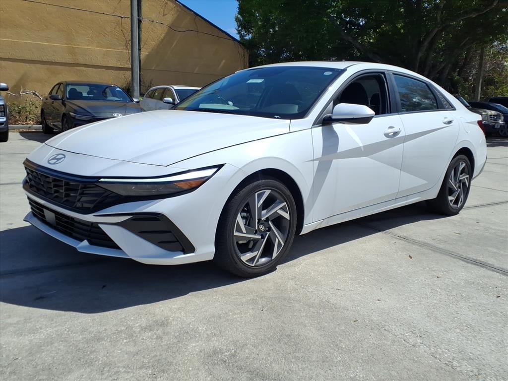 2025 Hyundai ELANTRA SEL Convenience