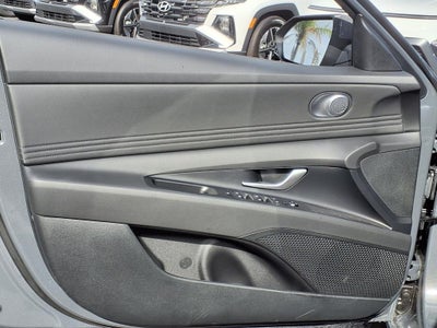 2025 Hyundai ELANTRA SEL Convenience