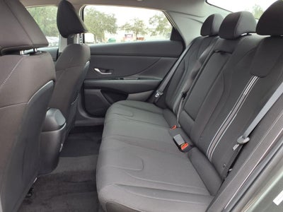 2025 Hyundai ELANTRA SEL Convenience