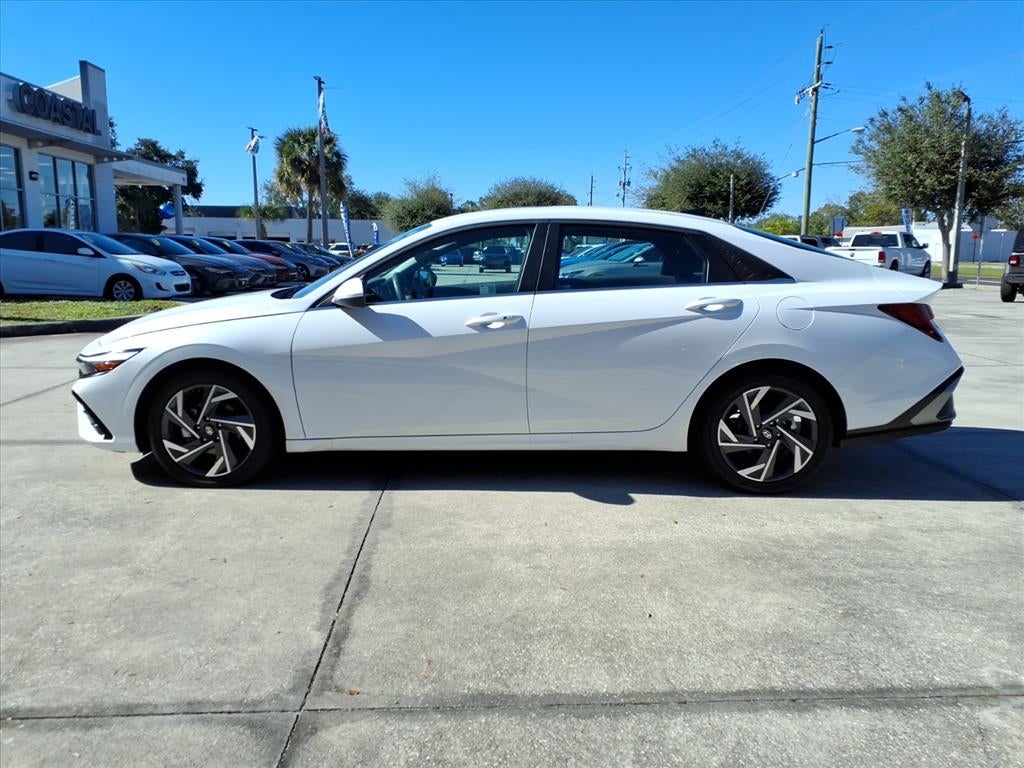 2025 Hyundai ELANTRA SEL Convenience