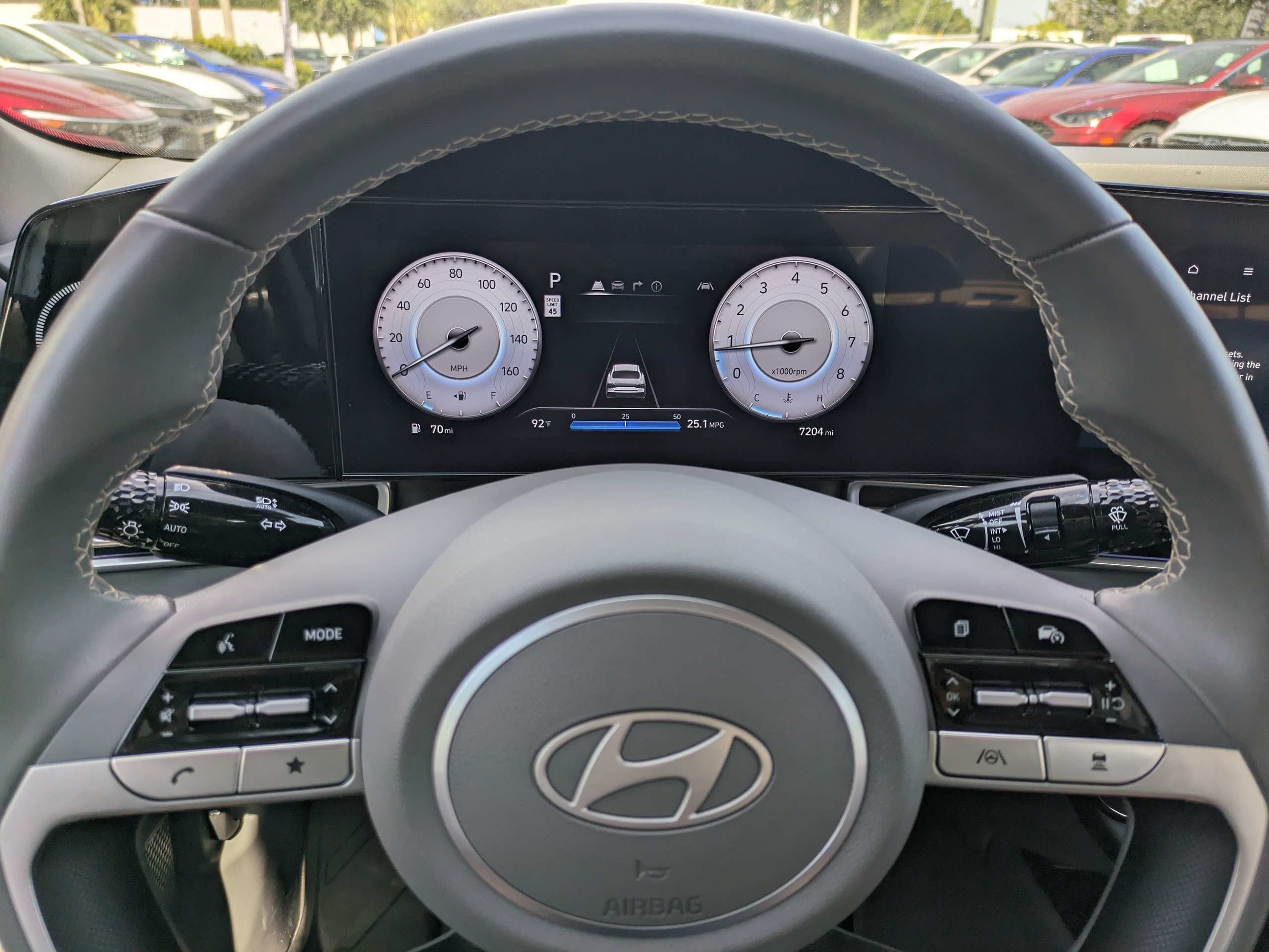2025 Hyundai ELANTRA SEL Convenience