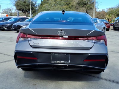 2025 Hyundai ELANTRA SEL Convenience