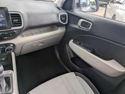 2024 Hyundai VENUE SEL