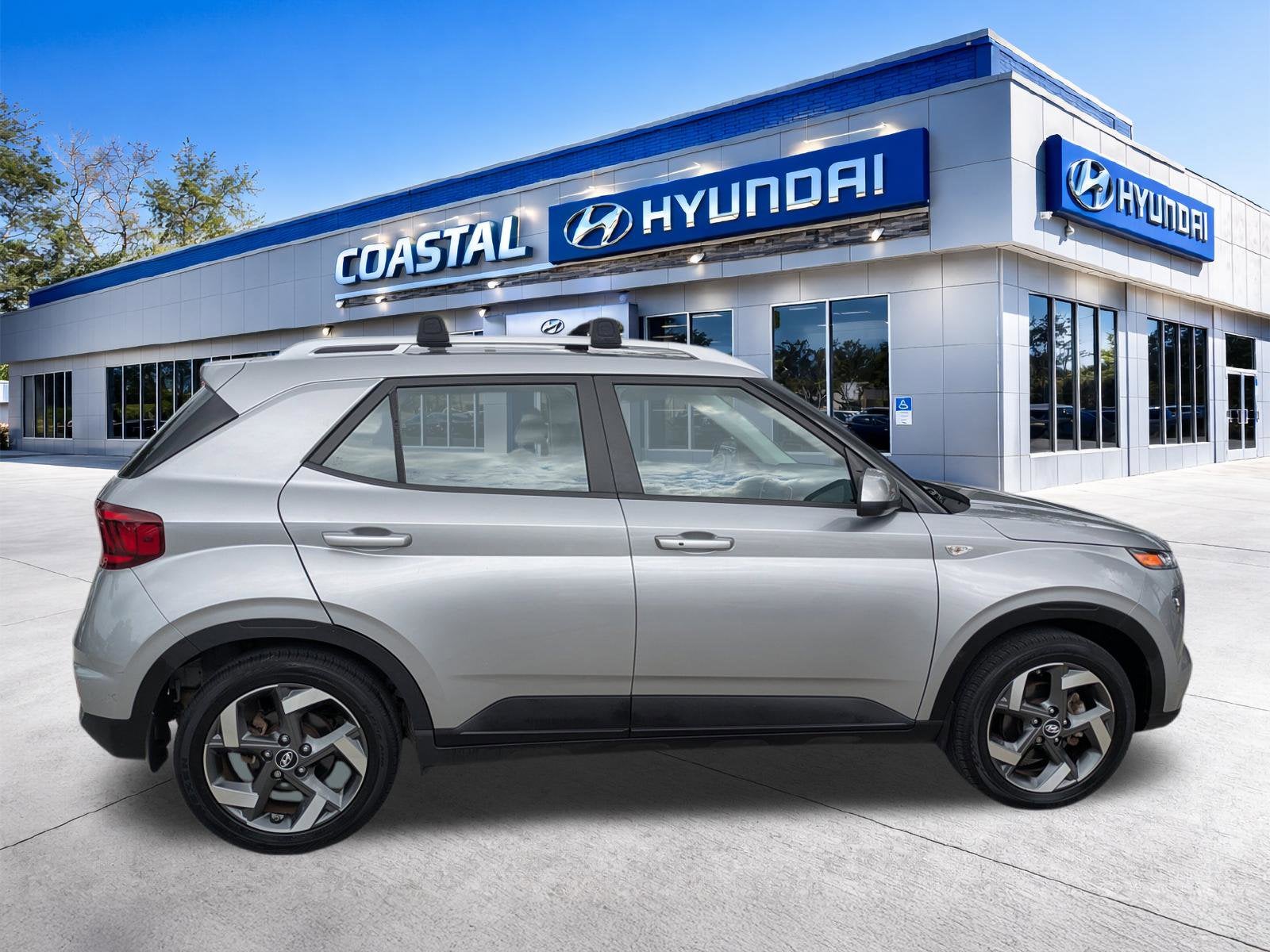 2024 Hyundai VENUE SEL