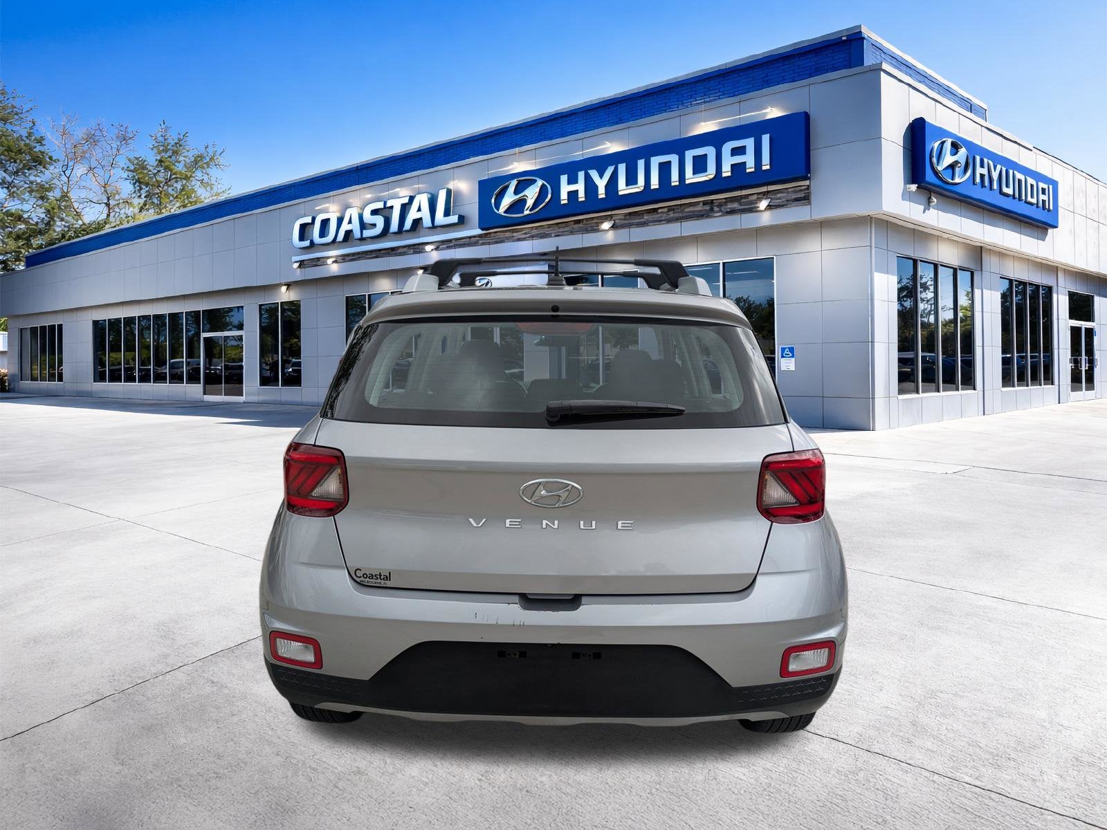 2024 Hyundai VENUE SEL