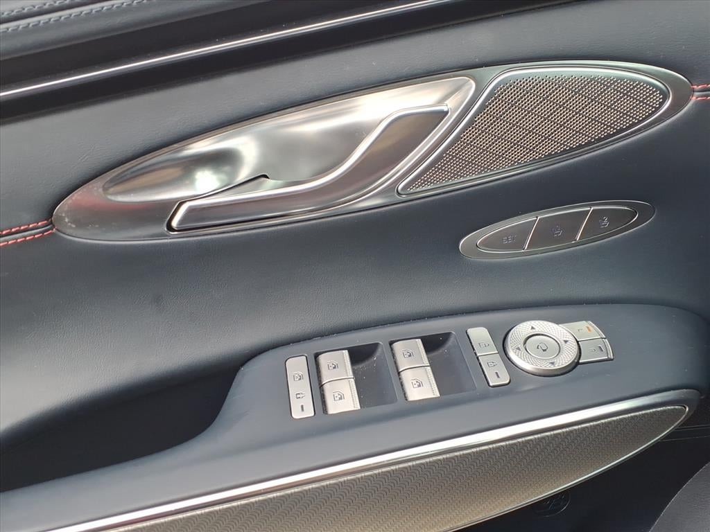 2023 Genesis GV70 2.5T