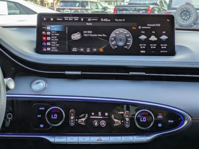 2023 Genesis GV70 2.5T PRESTIGE