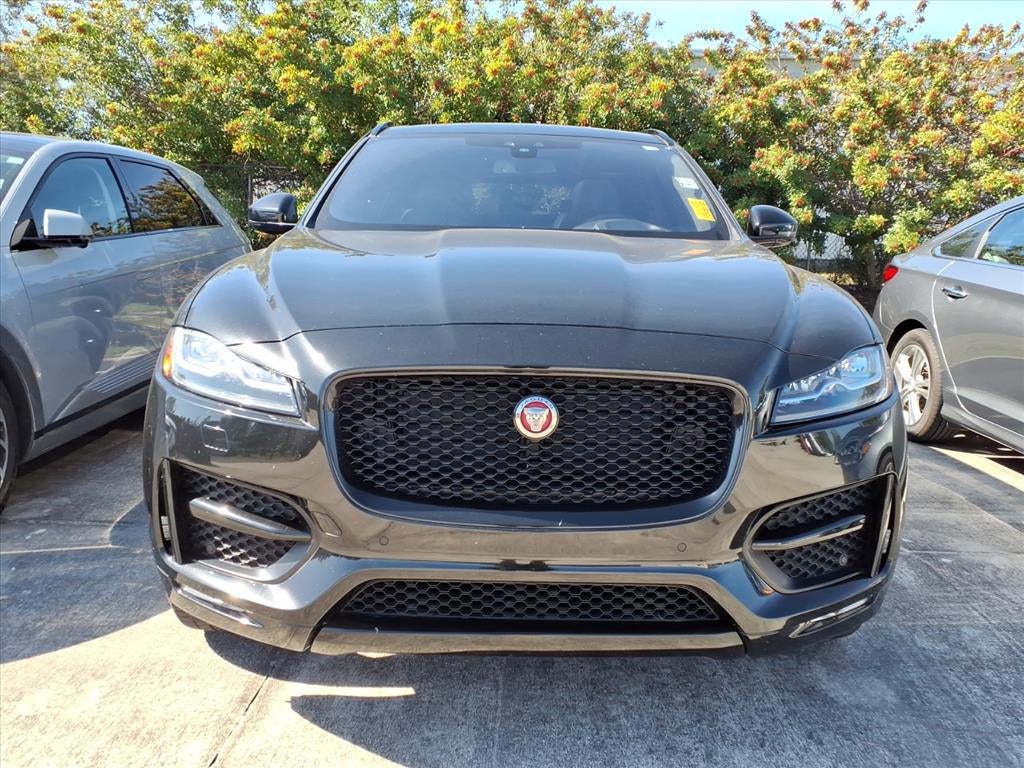 2017 Jaguar F-PACE 35t R-Sport