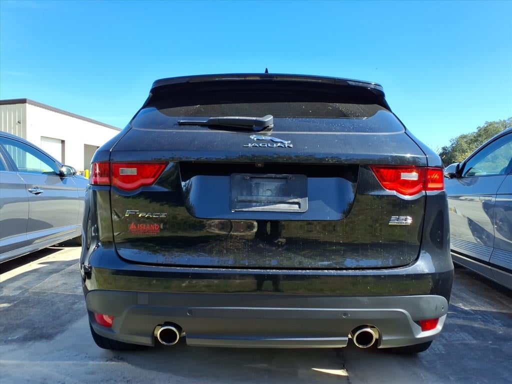 2017 Jaguar F-PACE 35t R-Sport